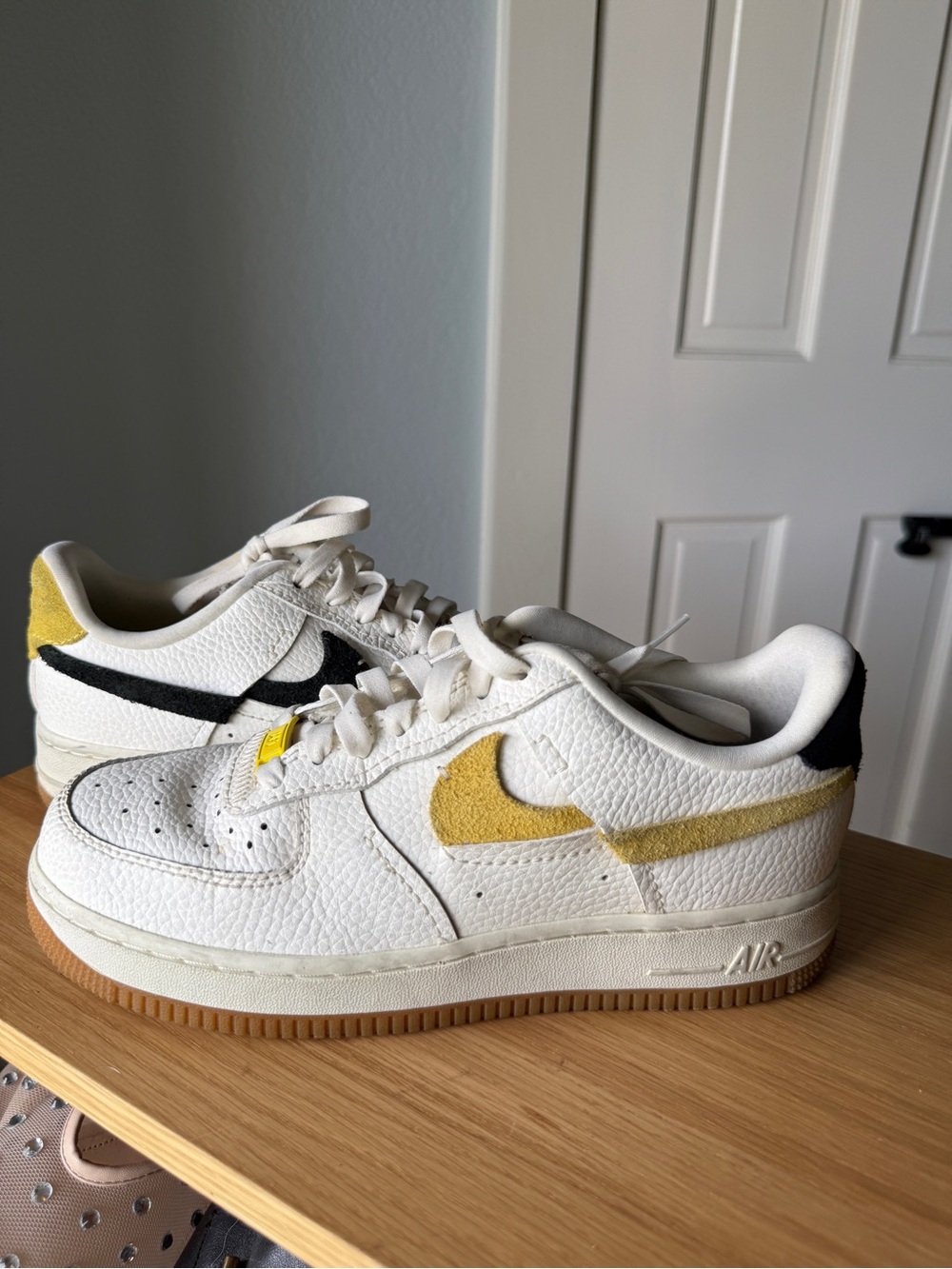 Nike Wmns Air Force 1 '07 LXX 'Vandalized'